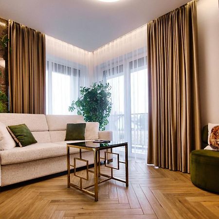 Appartamento Apartament "Zlote Lwy 18" Zator Esterno foto