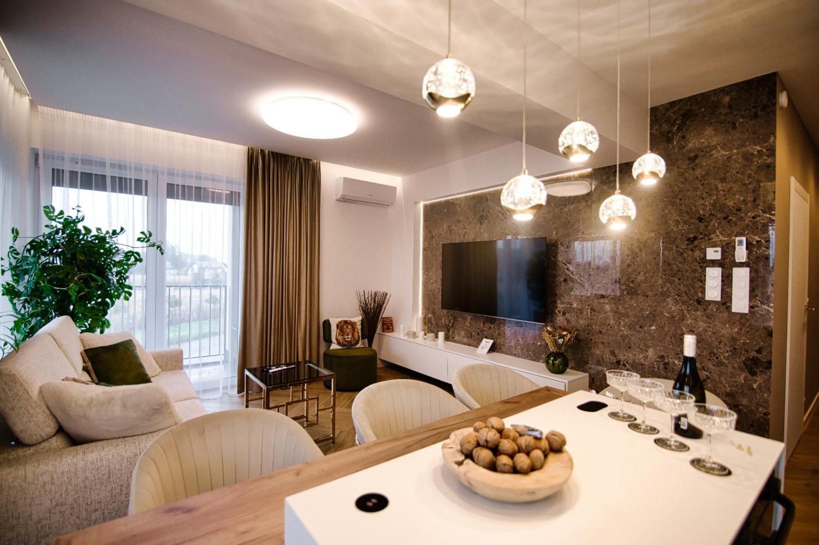 Appartamento Apartament "Zlote Lwy 18" Zator Esterno foto